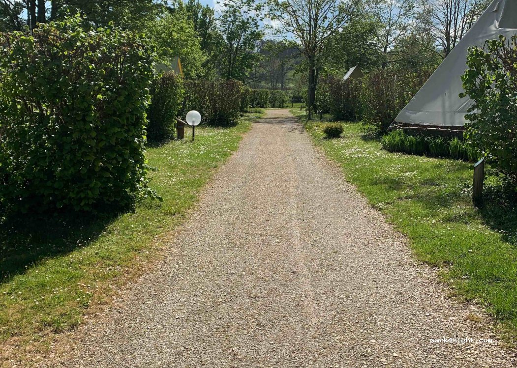 Camping La Saline,  Les Bords de Loue — foto 2