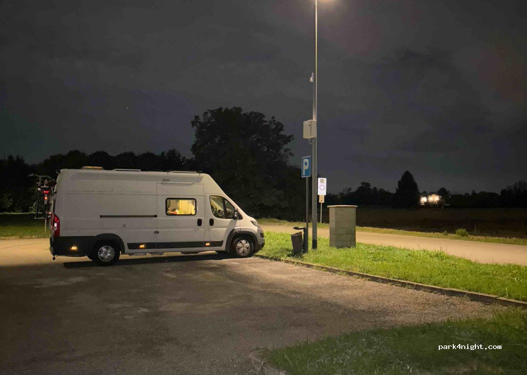 (21047) Saronno - 51 Via Venezia — foto