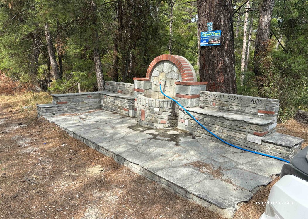 (640 04) Limenas - Ethniki Odos Thasou Limenarion — foto