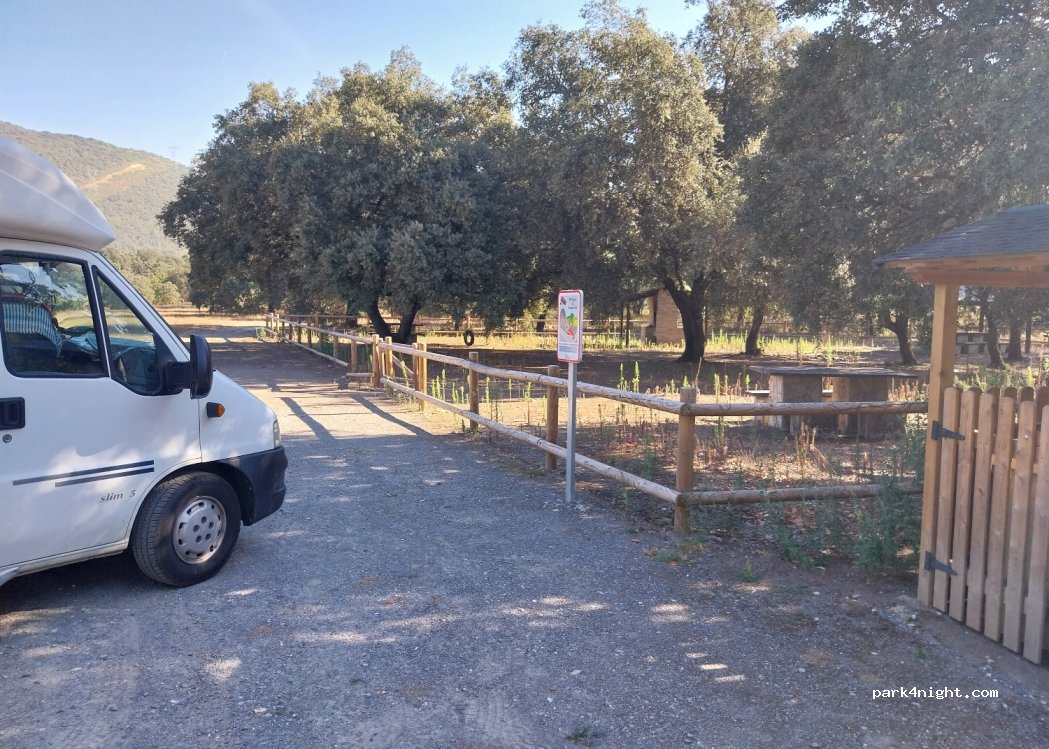 (24441) Valiña - Unnamed Road — foto