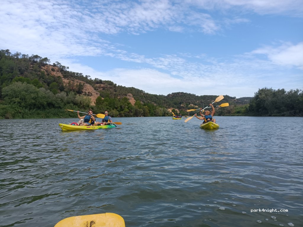 La Ploma Llunyana de les mares Creu — foto