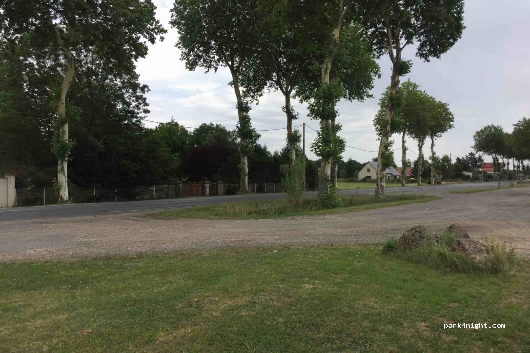 (45270) Ladon - 580 Avenue du Vingt Quatre Novembre — foto 2