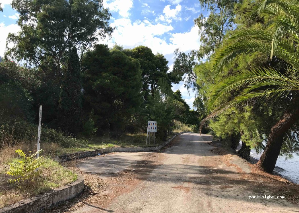 (350 06) Molos Agios Konstantinos - 33 Palea Ethniki Odos Athinon Thessalonikis — foto 2