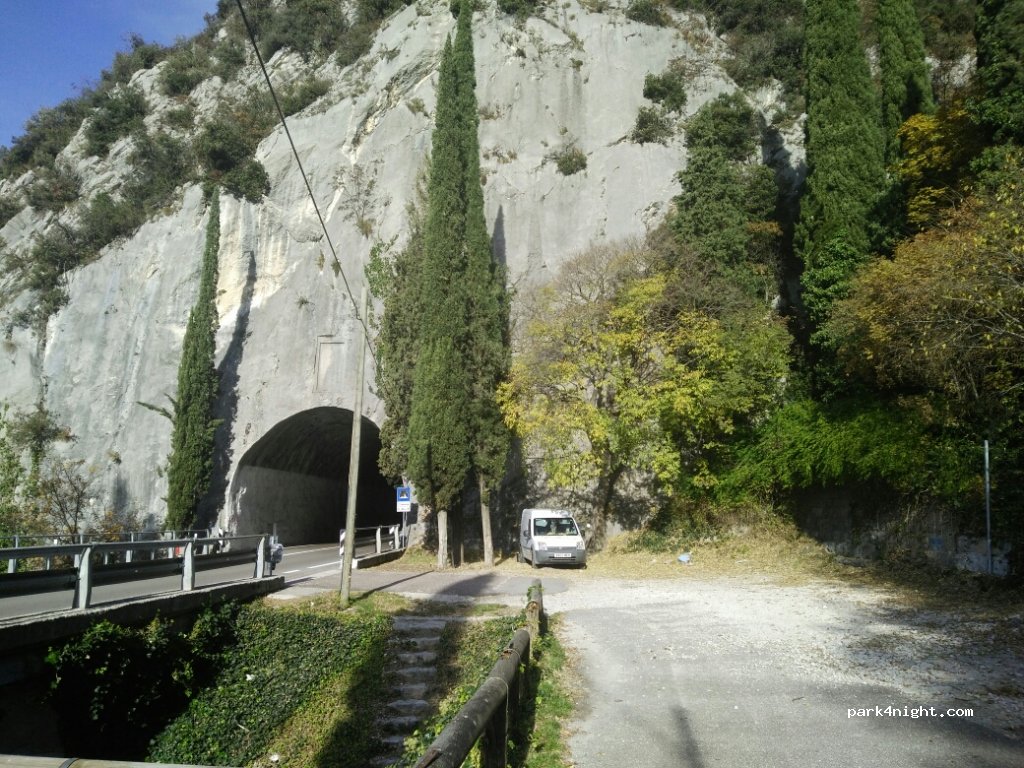 (38069) Nago-torbole - Località Tempesta — foto