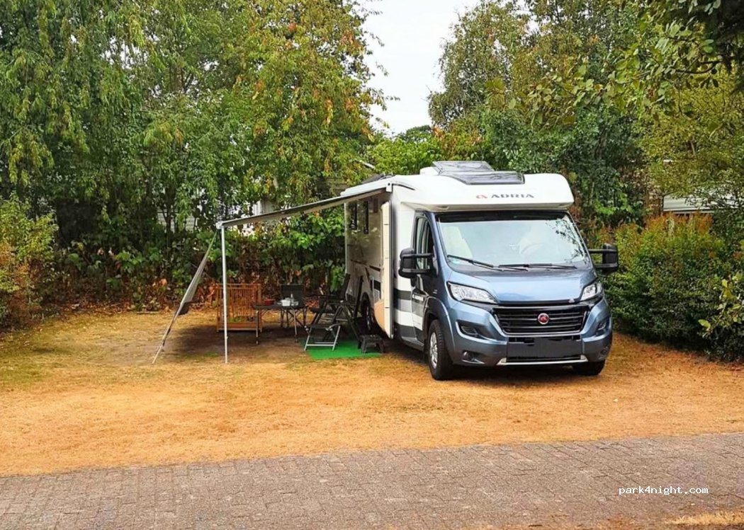 Camping Wittelterbrug B.V. — foto