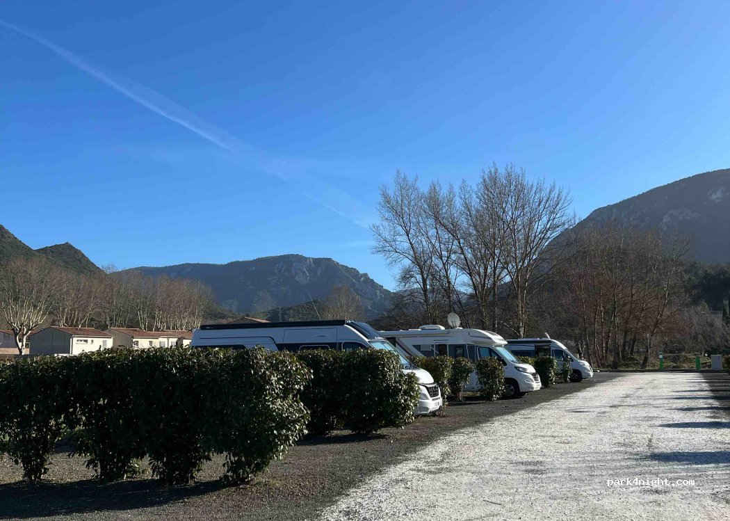 (11500) Quillan - 20 Rue Baptiste Marcet — foto