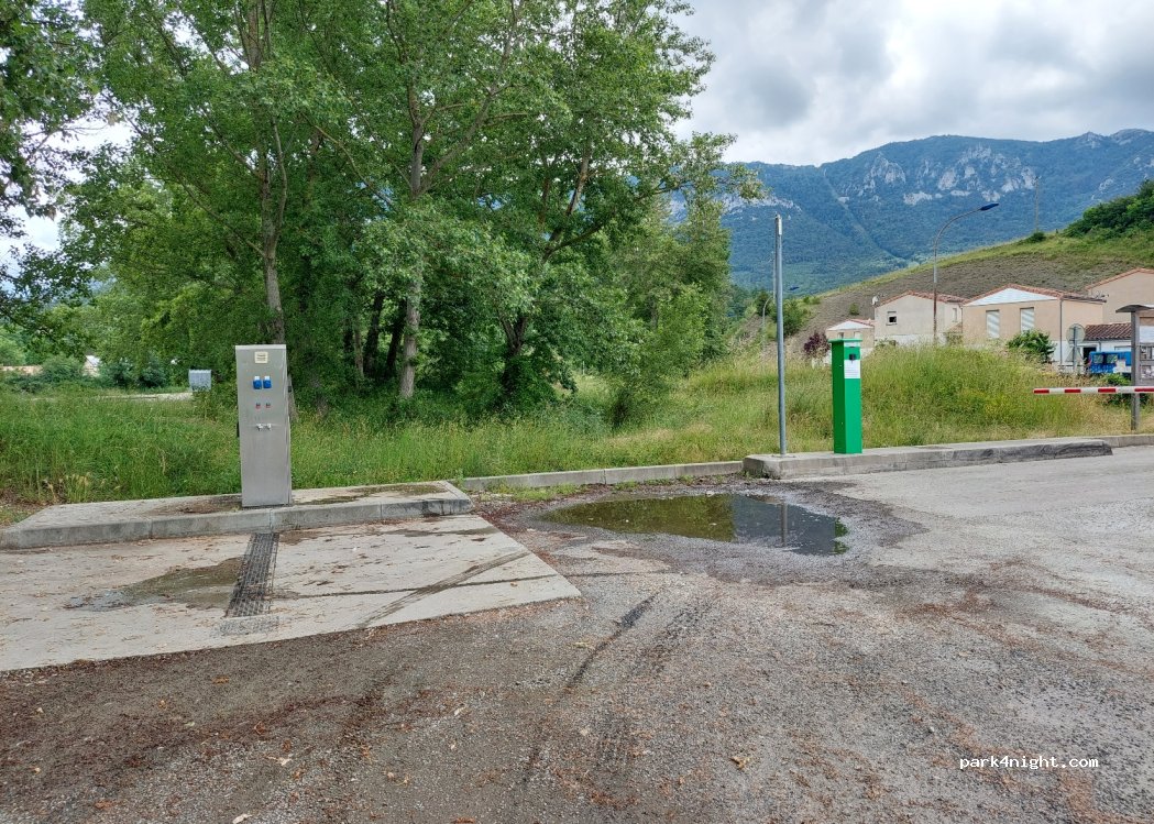 (11500) Quillan - 20 Rue Baptiste Marcet — foto 2