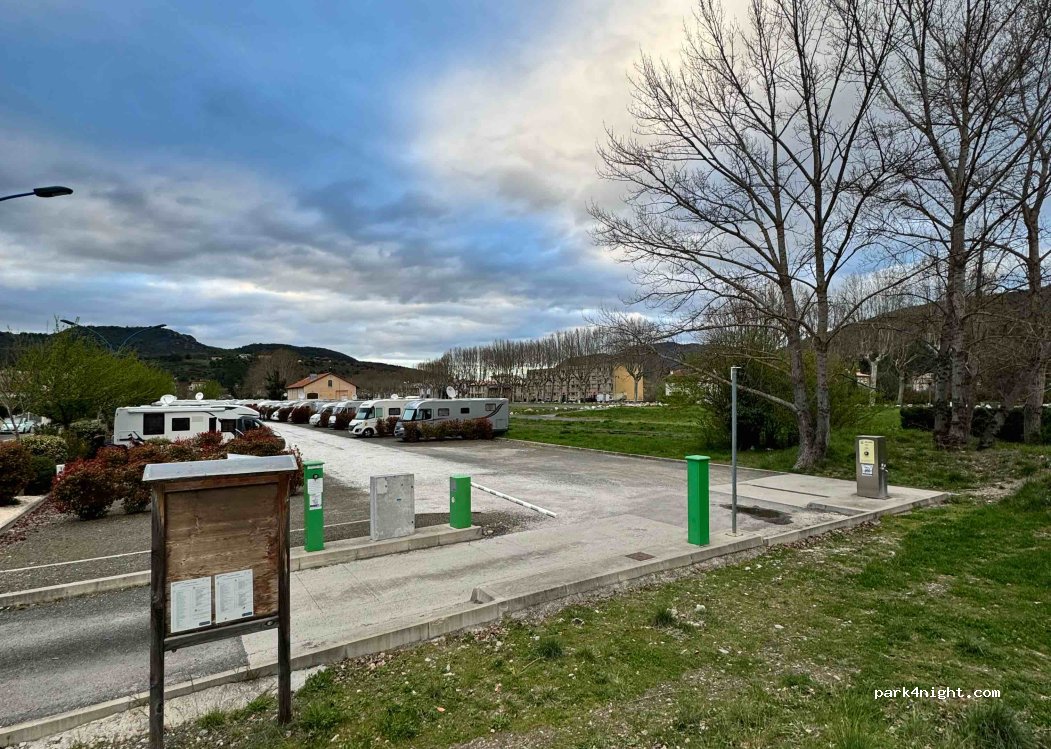 (11500) Quillan - 20 Rue Baptiste Marcet — foto 3