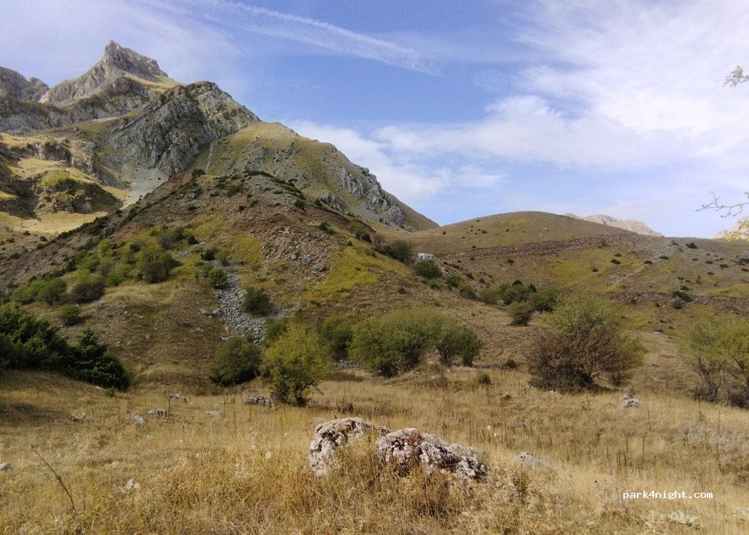 (330 53) Kallii - Unnamed Road — foto 4