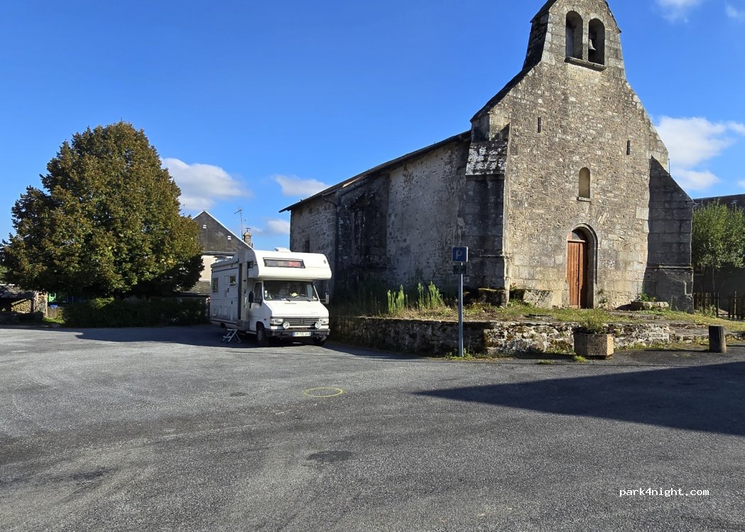 (23240) Lizières - 1 Rue René Gillet — foto