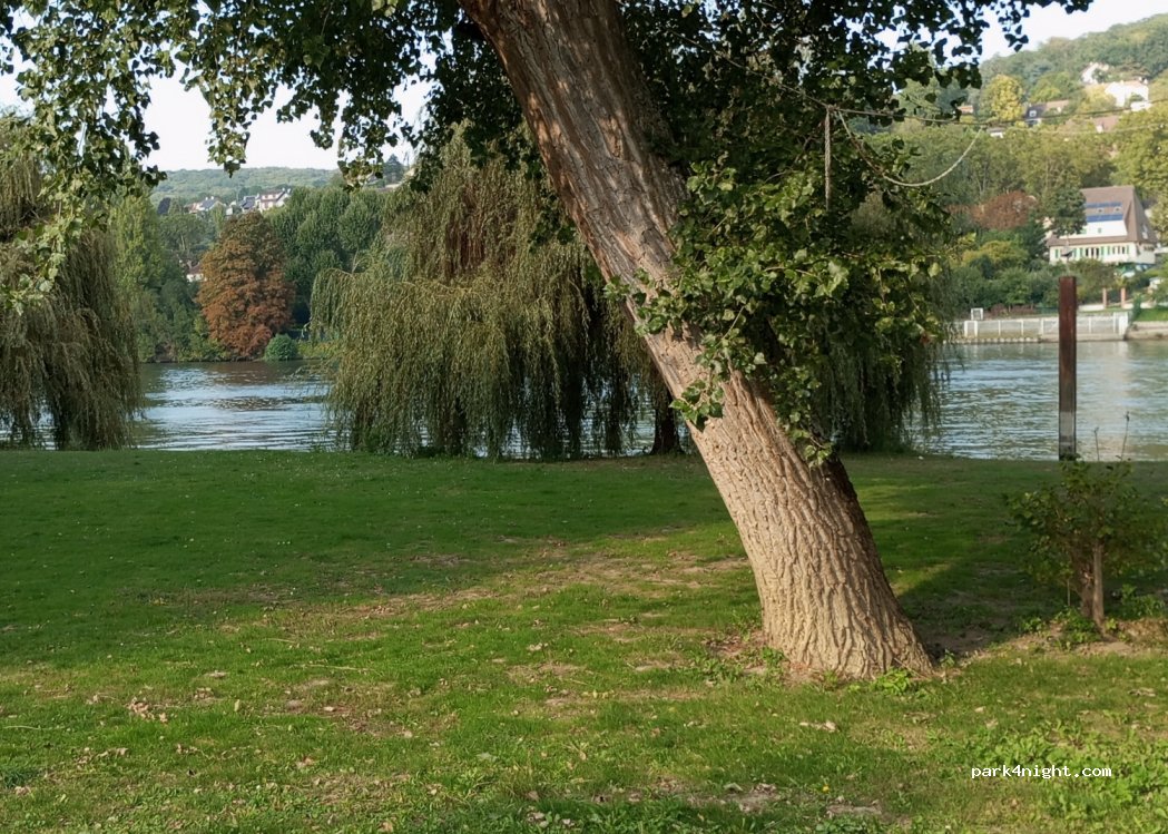 (78510) Triel-sur-Seine - 61 Quai Aristide Briand — foto 2