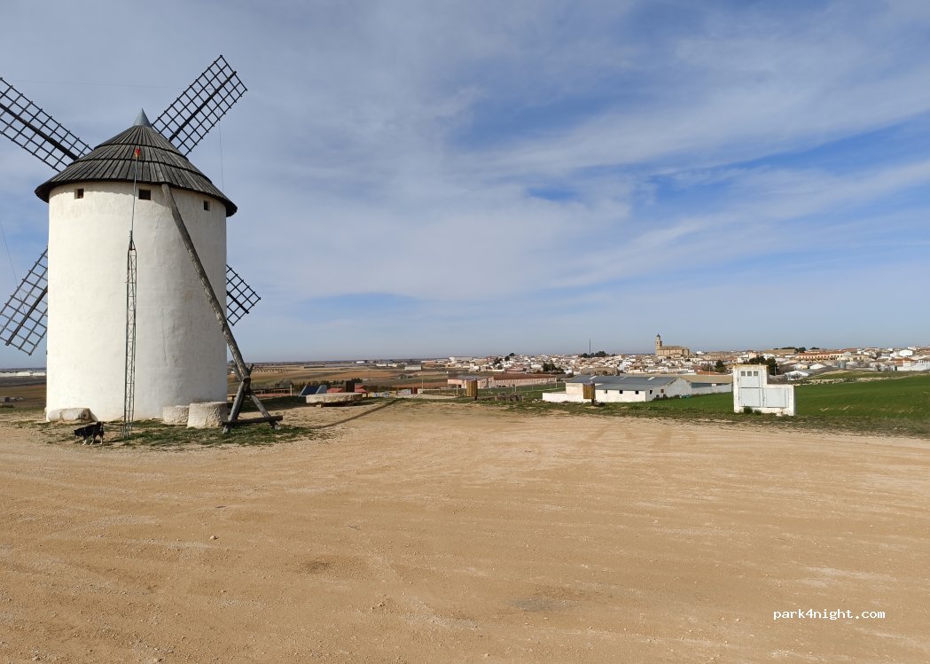 (16415) Villamayor de Santiago - Unnamed Road — foto