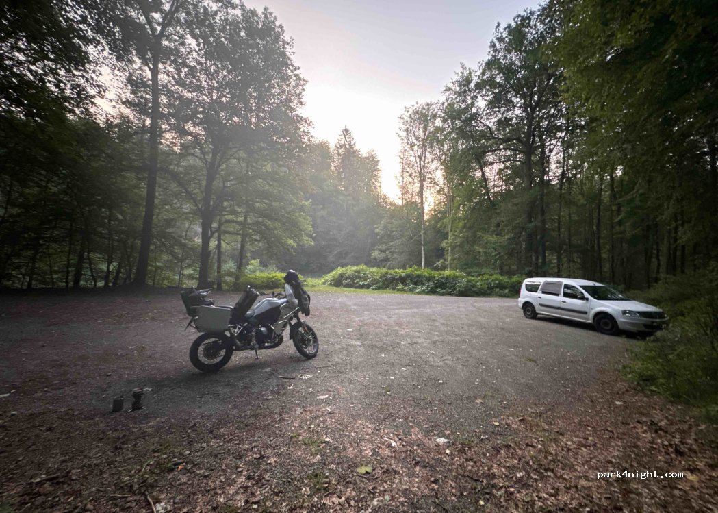 (56204) Hillscheid - Unnamed Road — foto 2