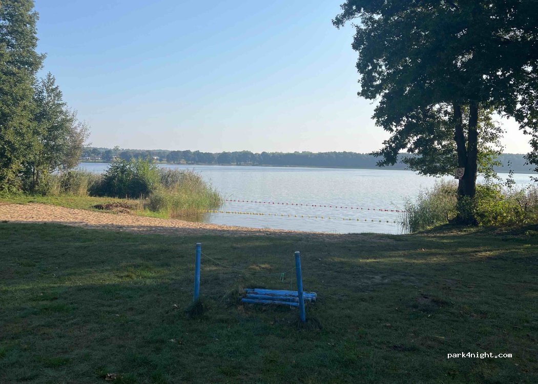 Ośrodek Wypoczynkowy na Wyspie Bukowiec — foto 3