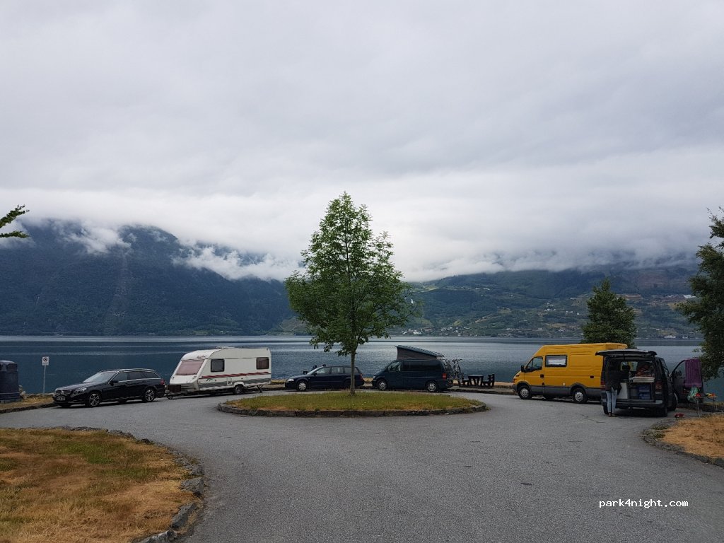 (5773) Hovland - Riksveg 13 — foto 2