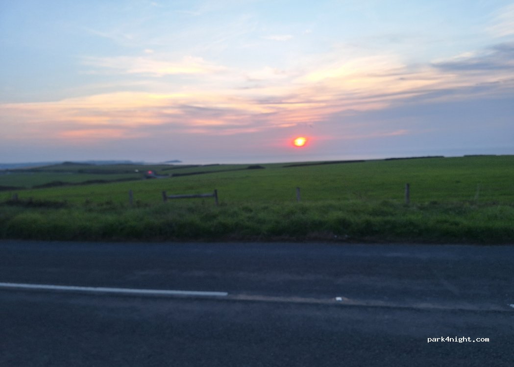 (TR8 4AN) Newquay - B3276 — foto