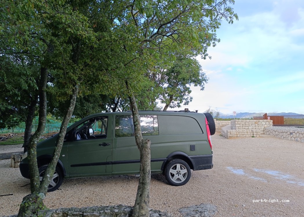 (21256) Zadvarje - 3 Trgovačka ulica — foto