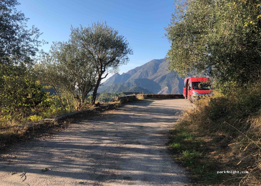 (06420) La Tour - La Promenade — foto 2