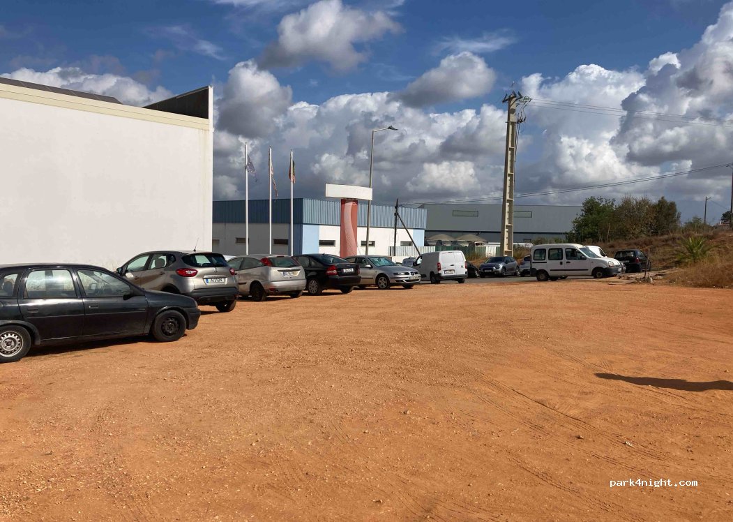 (8400) Parchal - Unnamed Road — foto