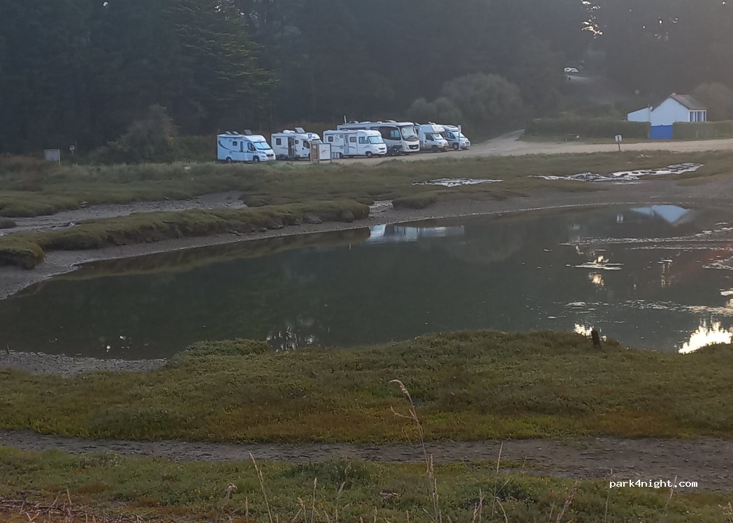 (29460) Logonna-Daoulas - Route de l'Anse du Bourg — foto 2