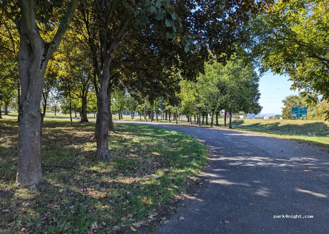 (3561) Felsőzsolca - Unnamed Road — foto