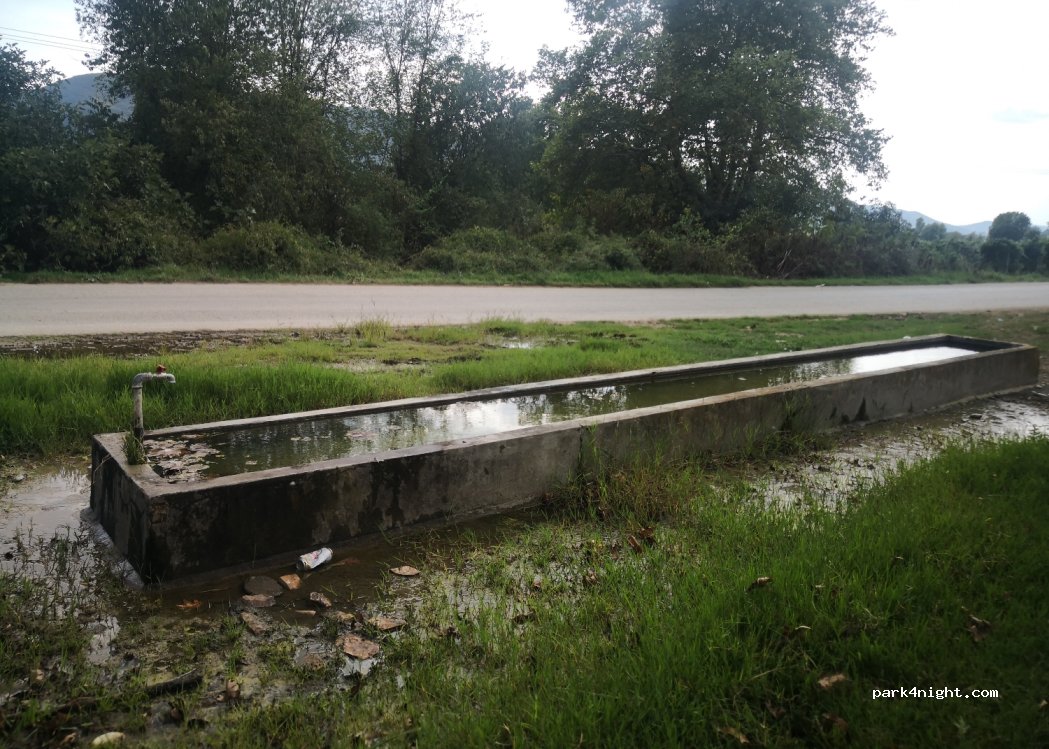 (640 08) Paggeo - Unnamed Road — foto