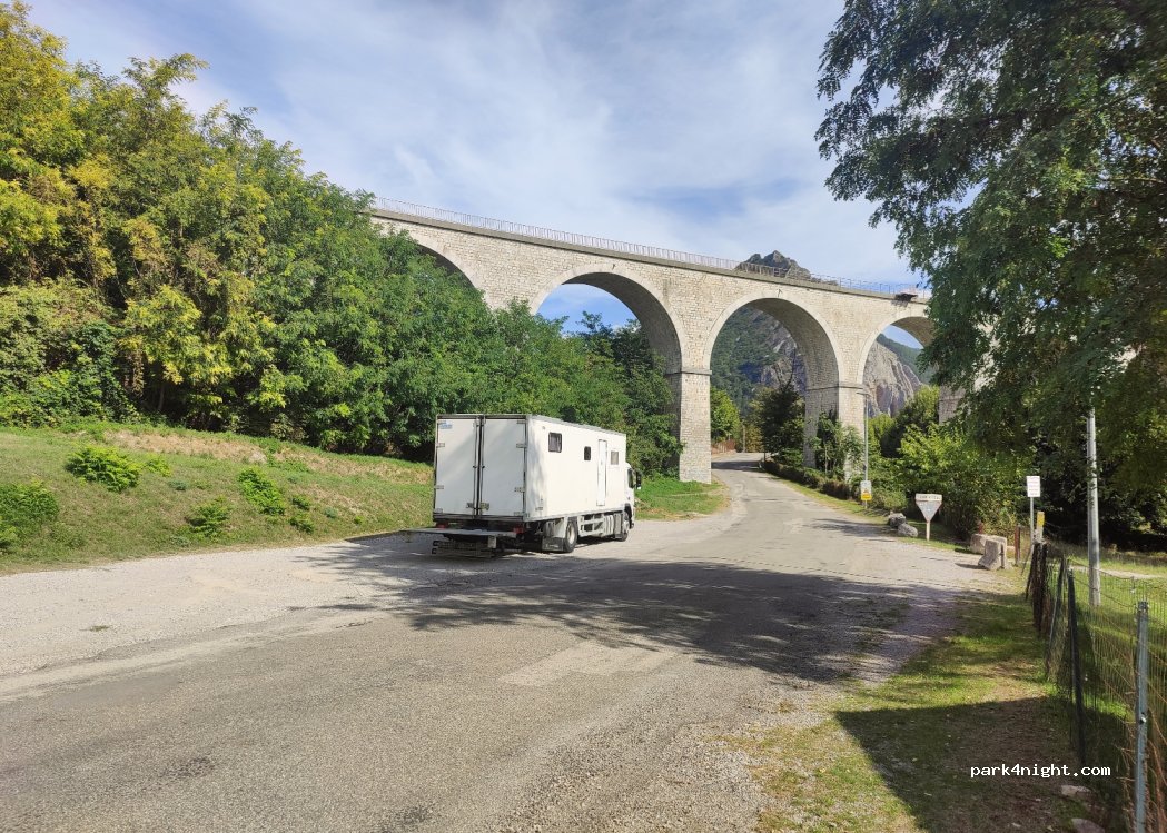(04200) Sisteron - 21 Chemin de Chantereine — foto 2