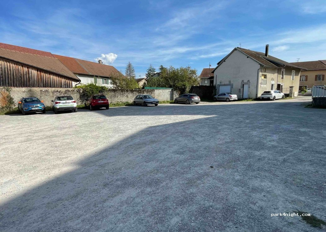 (74520) Valleiry - 12 Place de l'Église — foto 3