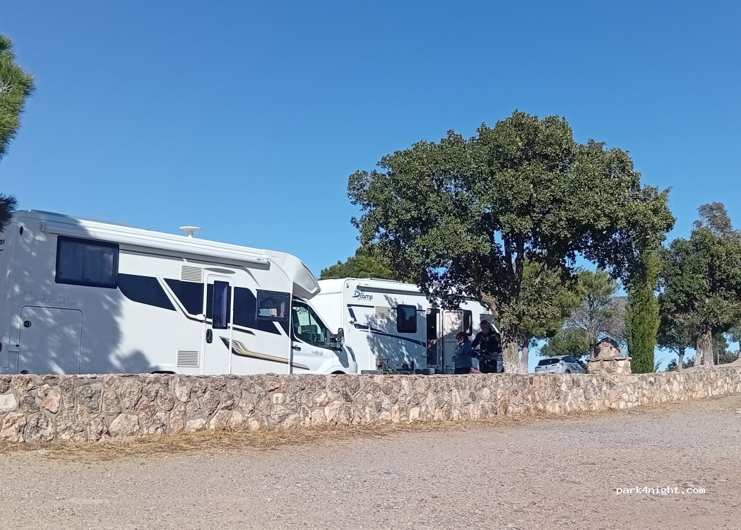 (13670) Villarrubia de los Ojos - Unnamed Road — foto
