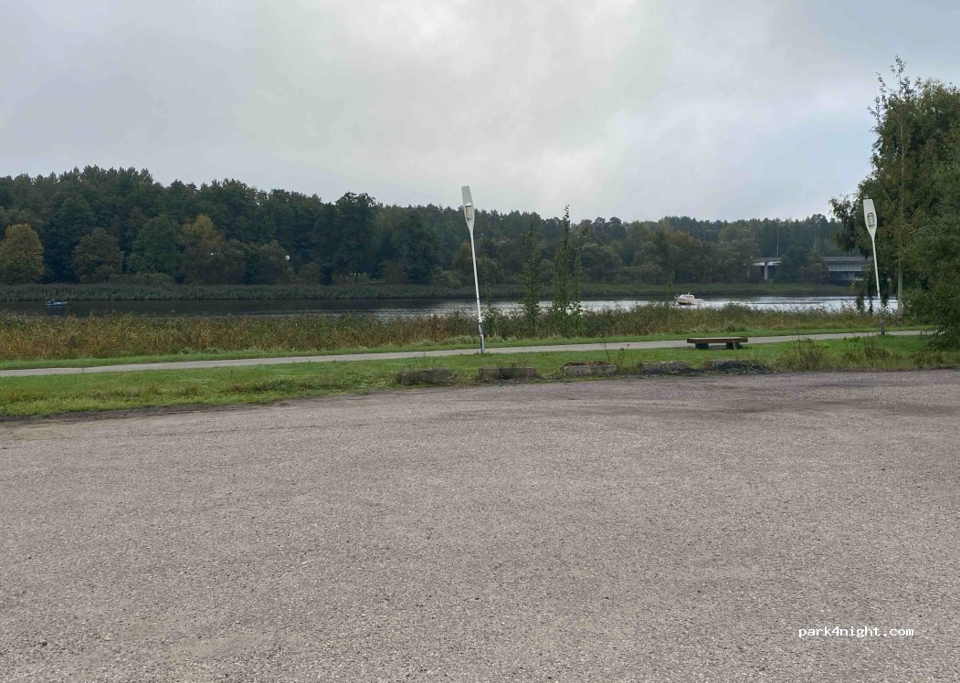 (80042) Pärnu - Unnamed Road — foto