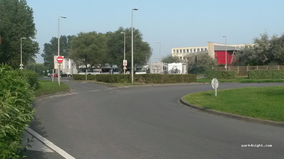 (59240) Dunkerque - 1146-1170 Boulevard de l'Europe — foto 2