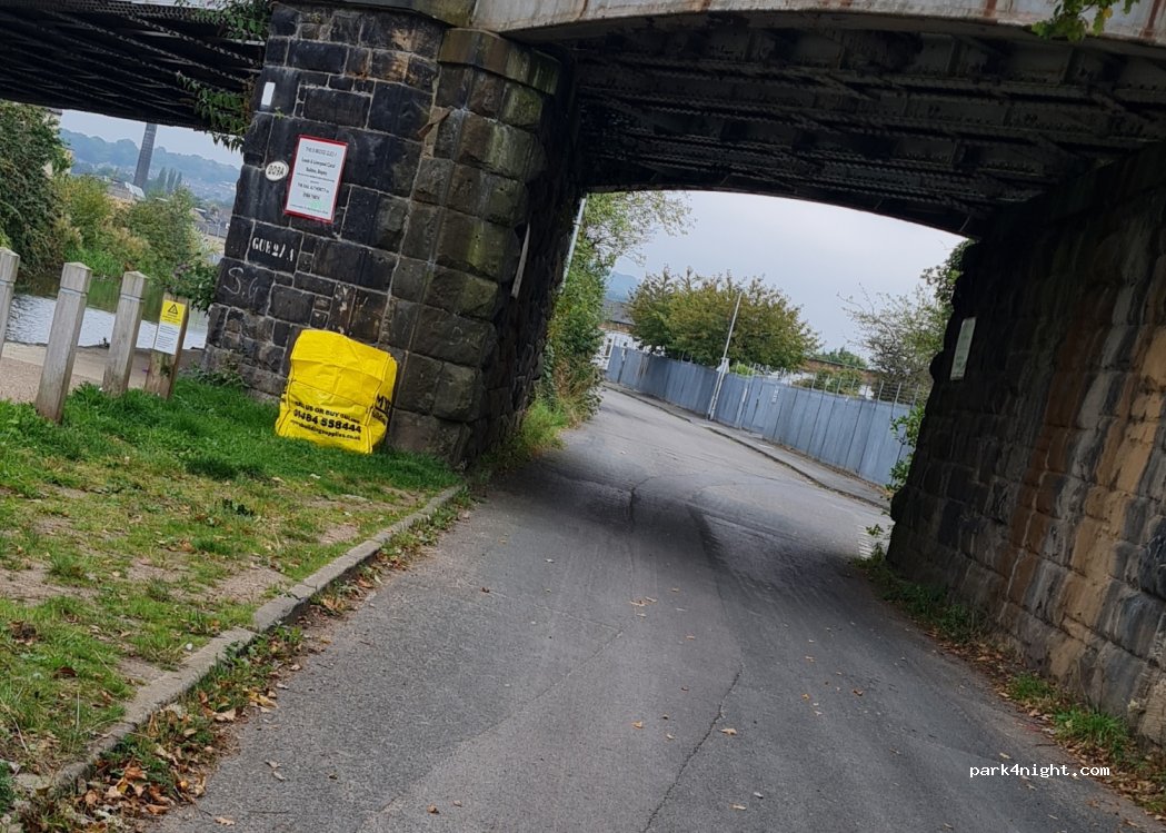 (BD17 7AP) Shipley - Dockfield Road — foto