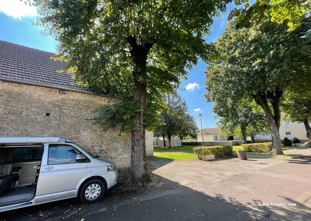 (21450) Villaines-en-Duesmois - 1 Rue du Centre — foto