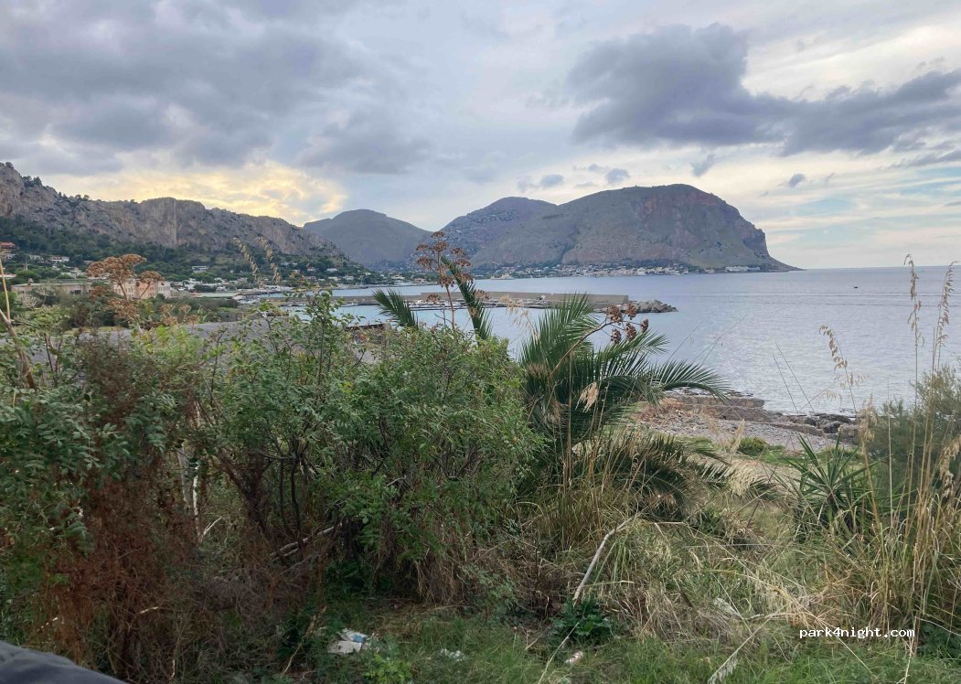 (90149) Palermo - 3440 Lungomare Cristoforo Colombo — foto 2