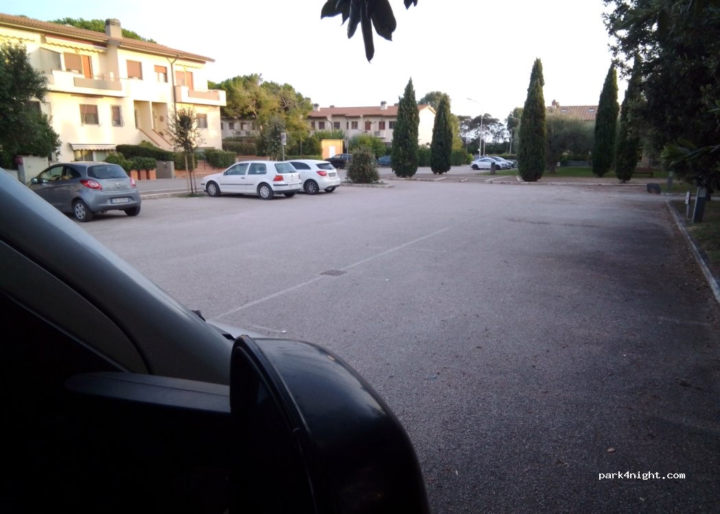(58011) Capalbio Scalo - 131 Via Circonvallazione Enrico Berlinguer — foto