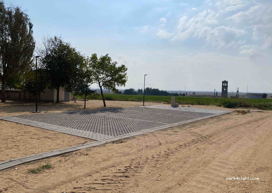 Estacionamiento municipal de Autocaravanas Pedrosa del Rey — foto 2