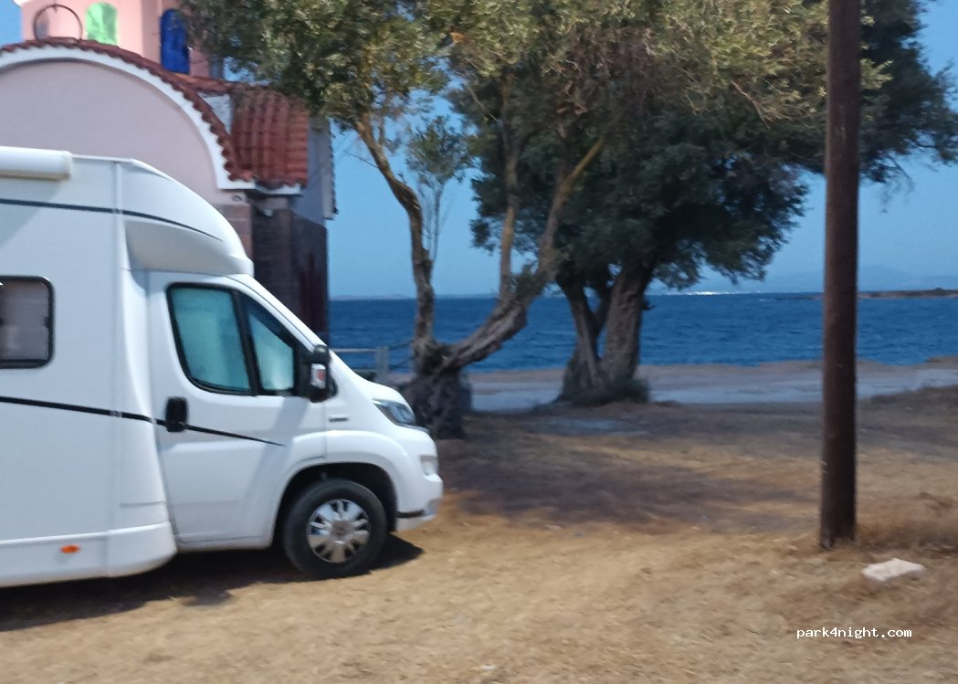 (811 00) Lesvos - Epar.Od. Thermis-Mithimnas — foto