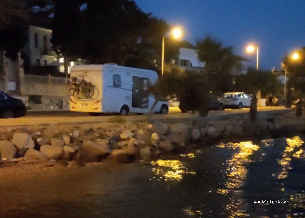 (10400) Ayvalık - İnönü Caddesi — foto