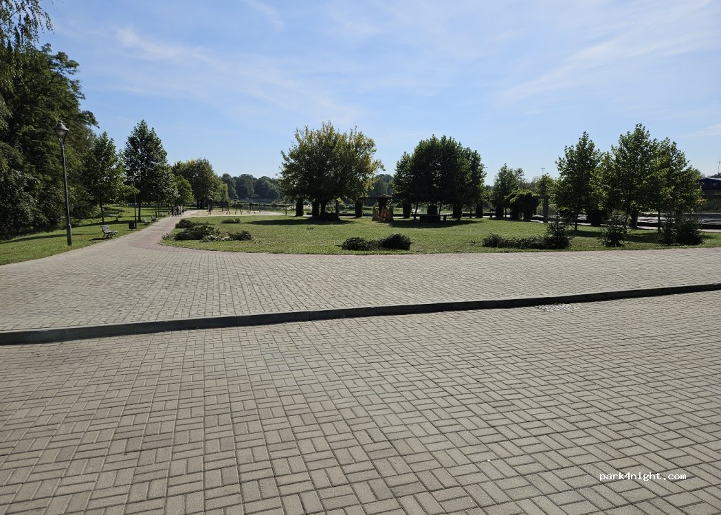 (28-200) Staszów - 44 Józefa Piłsudskiego — foto 2