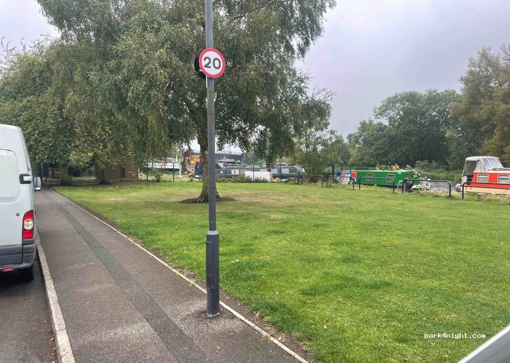 (DN8 5RA) Thorne - Hatfield Road — foto