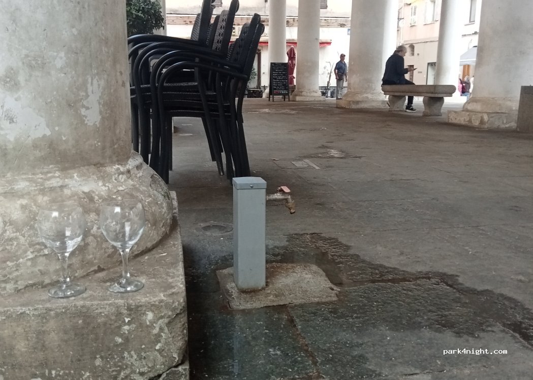 (20220) L'Île-Rousse - 2 Rue Dominique Fioravanti — foto