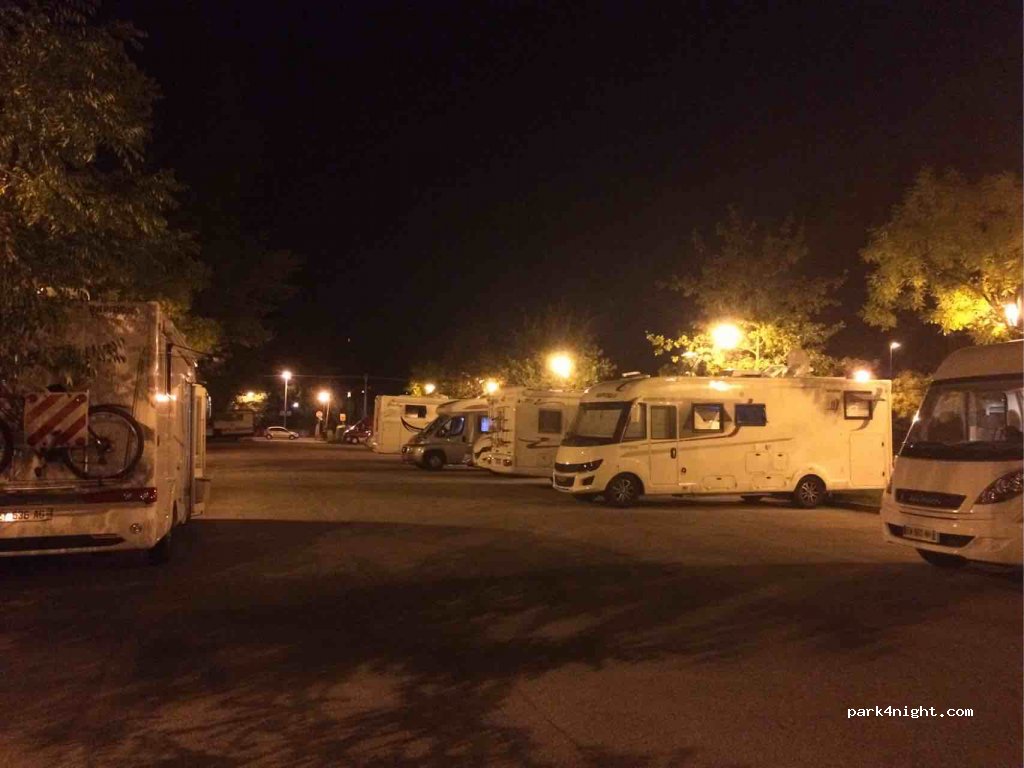 (34170) Gorizia - 20 Via Pompeo Giustiniani — foto