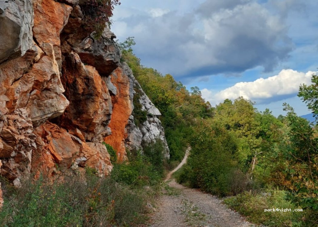 (53212) Kruščica - Unnamed Road — foto 3