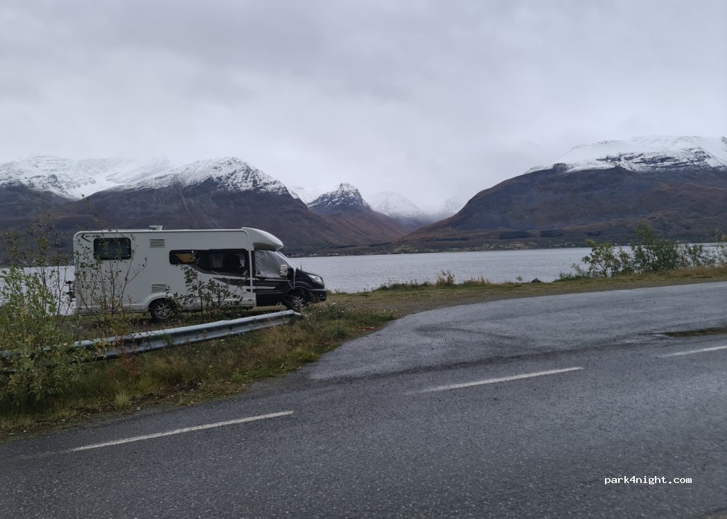 (9144) Samuelsberg - 9144 Nordnesveien — foto