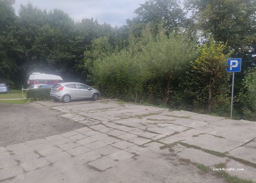 (32-720) Leksandrowa - Unnamed Road — foto