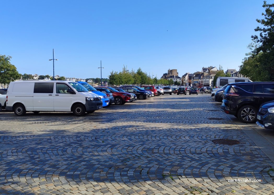 (29900) Concarneau - 29 Quai Peneroff — foto 2