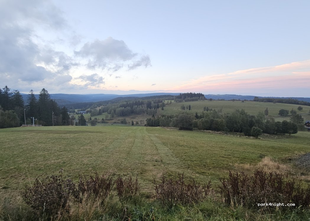 (57-516) Spalona - Unnamed Road — foto