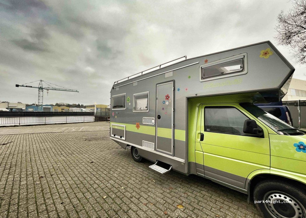 Wohnmobilstellplatz auf dem Deich in Lemwerder — foto 2