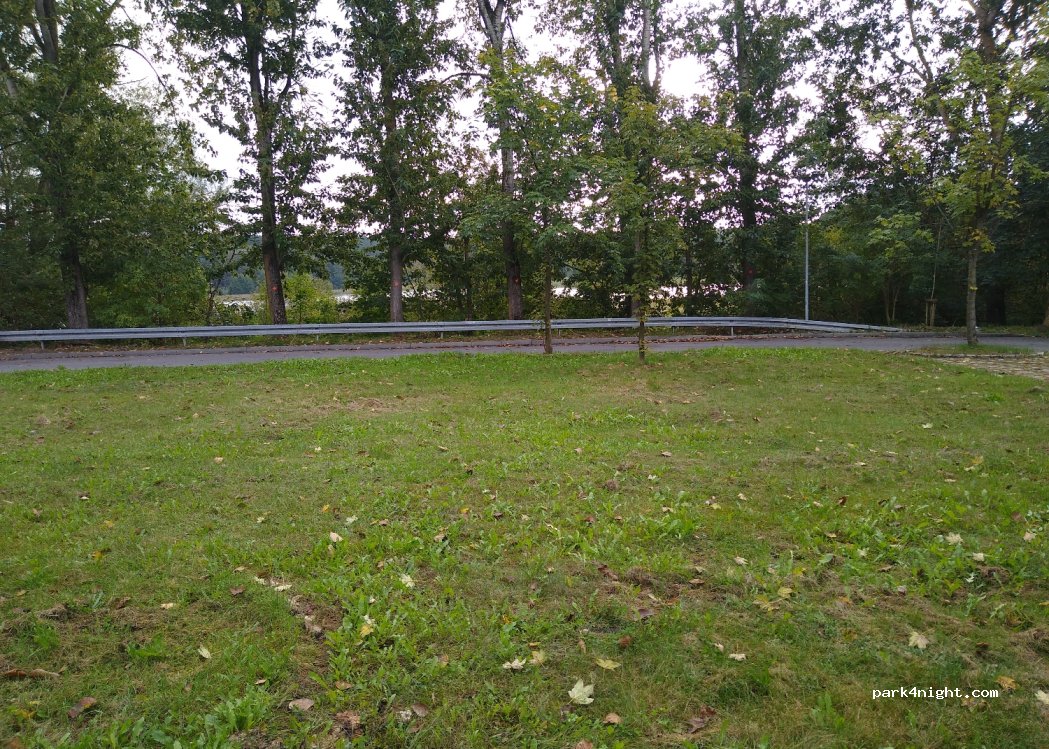 (77-304) Gwieździn - Unnamed Road — foto