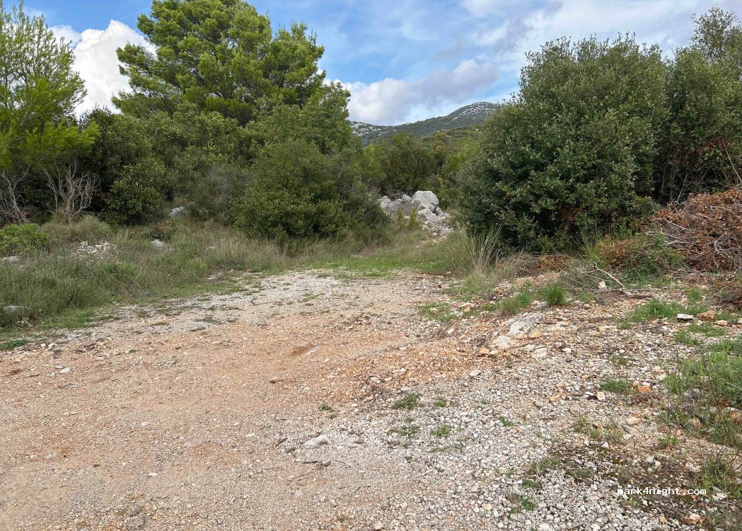 (20267) Nakovanj - — foto 3